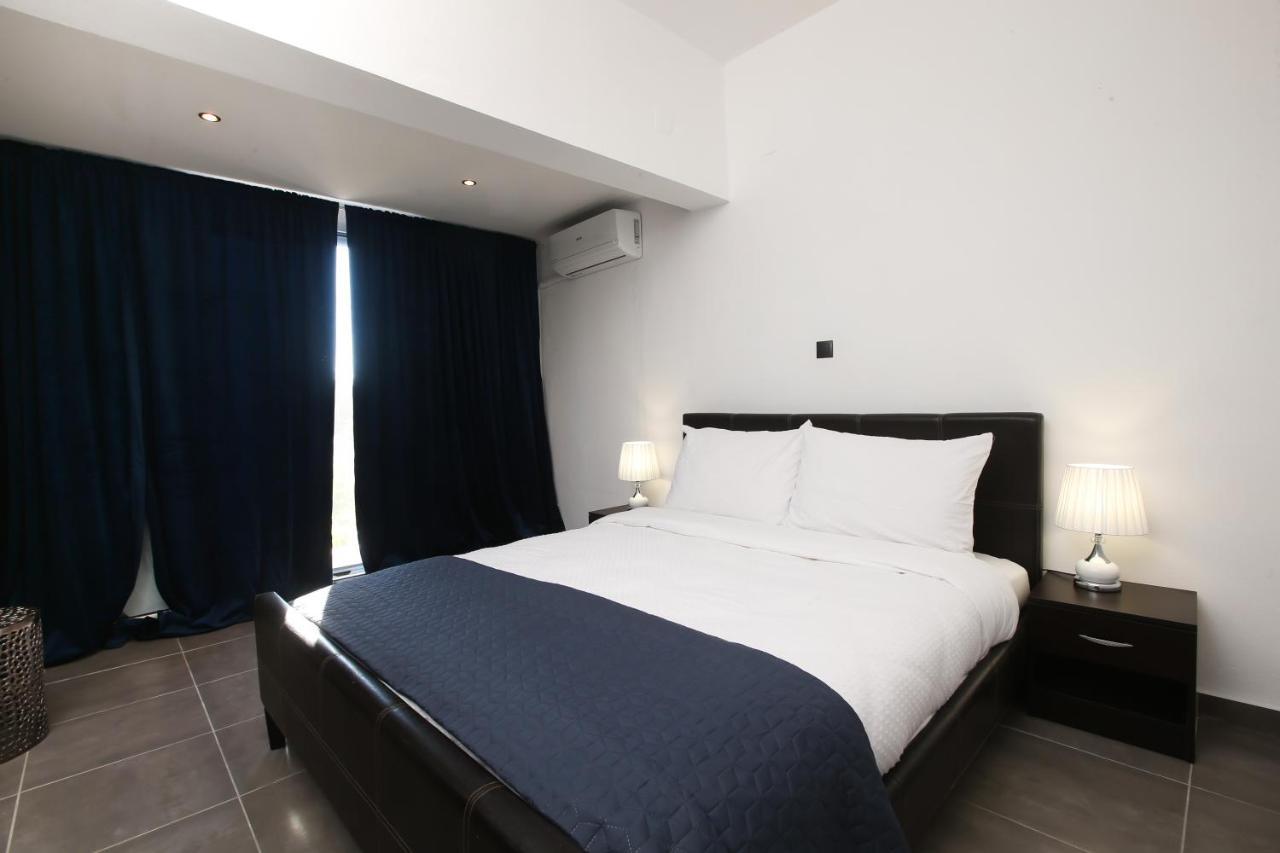גאוביה Luxury Apartments Christos מראה חיצוני תמונה
