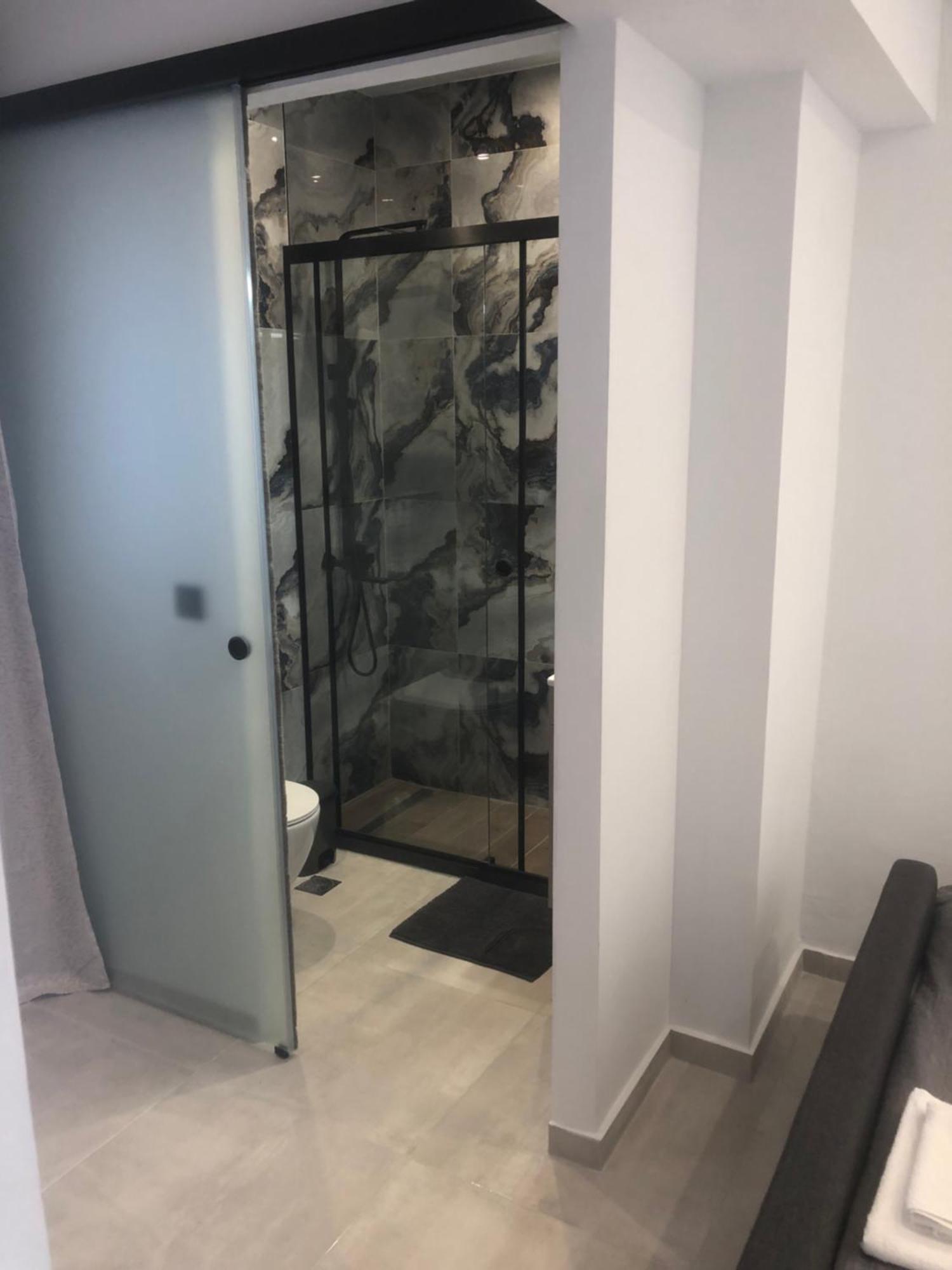 גאוביה Luxury Apartments Christos מראה חיצוני תמונה